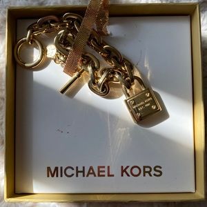 MICHAEL KORS GOLD BRACELET